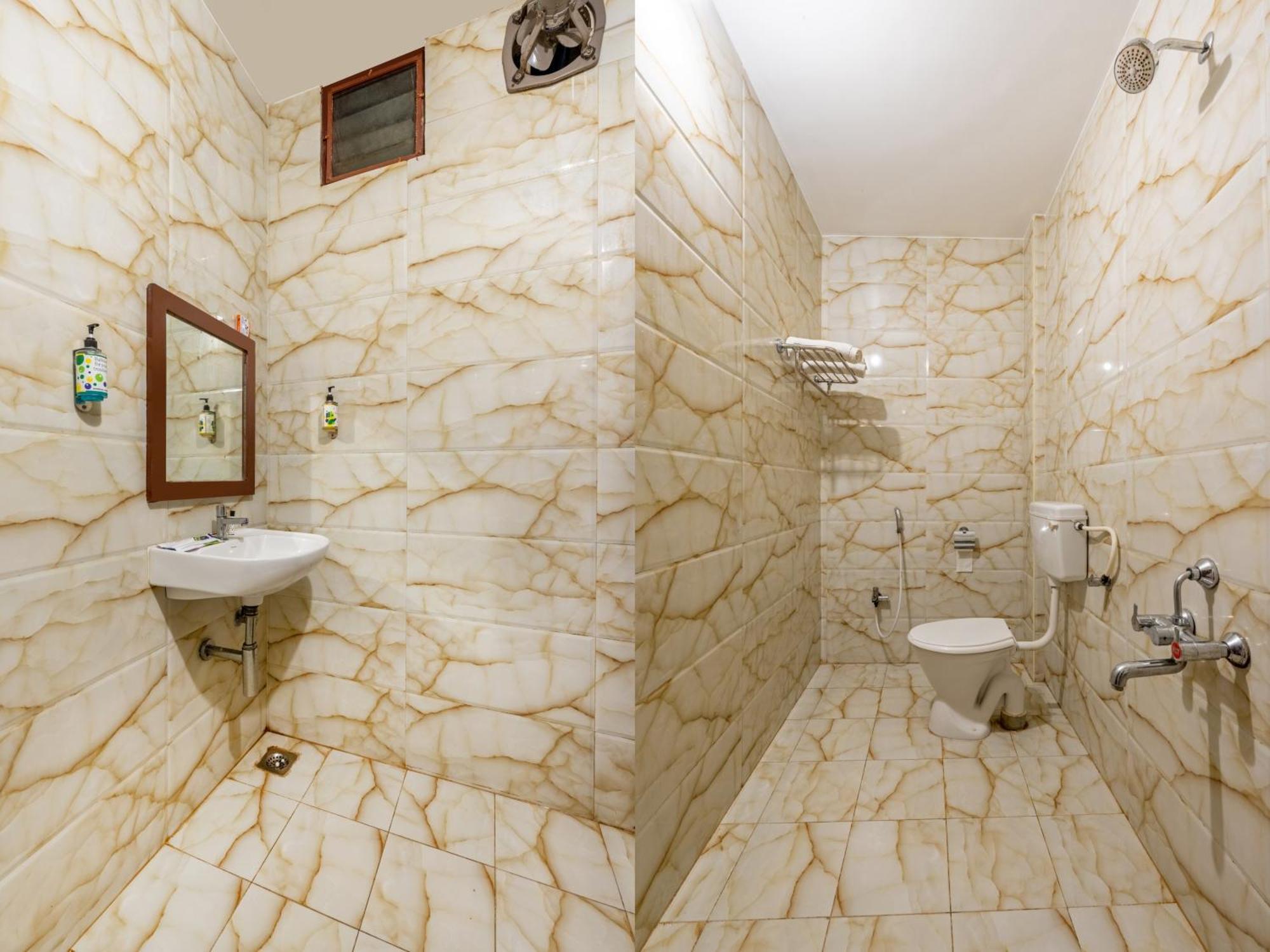 Treebo Grace Inn, 3 Min Walk From Promenade Beach Pondicherry Dış mekan fotoğraf